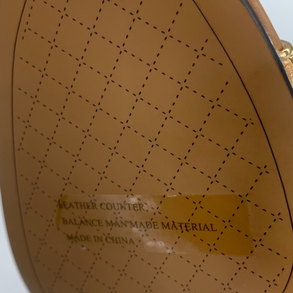 Bronze high heel - Picture 3 of 5